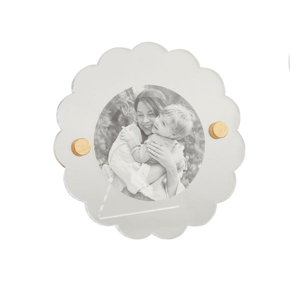 SCALLOPED ROUND ACRYLIC FRAME
