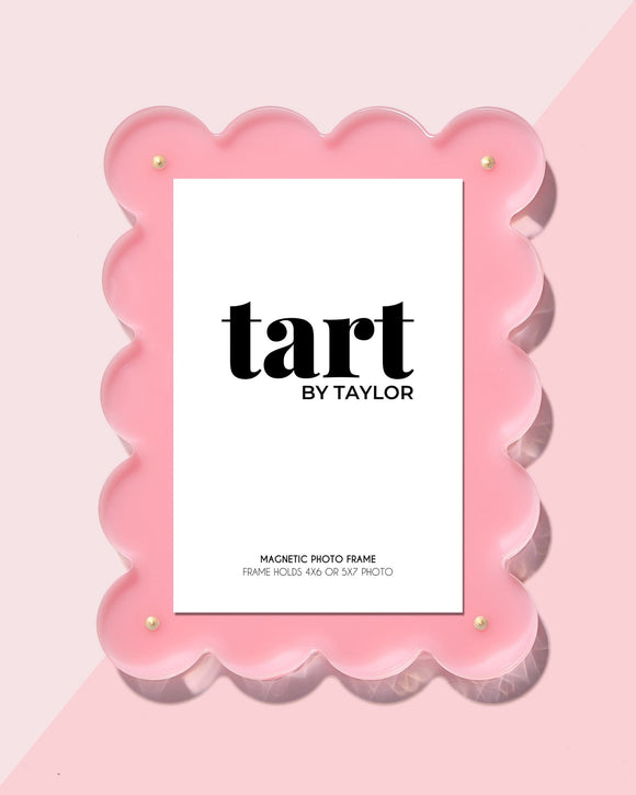 LIGHT PINK ACRYLIC SCALLOP PICTURE FRAME