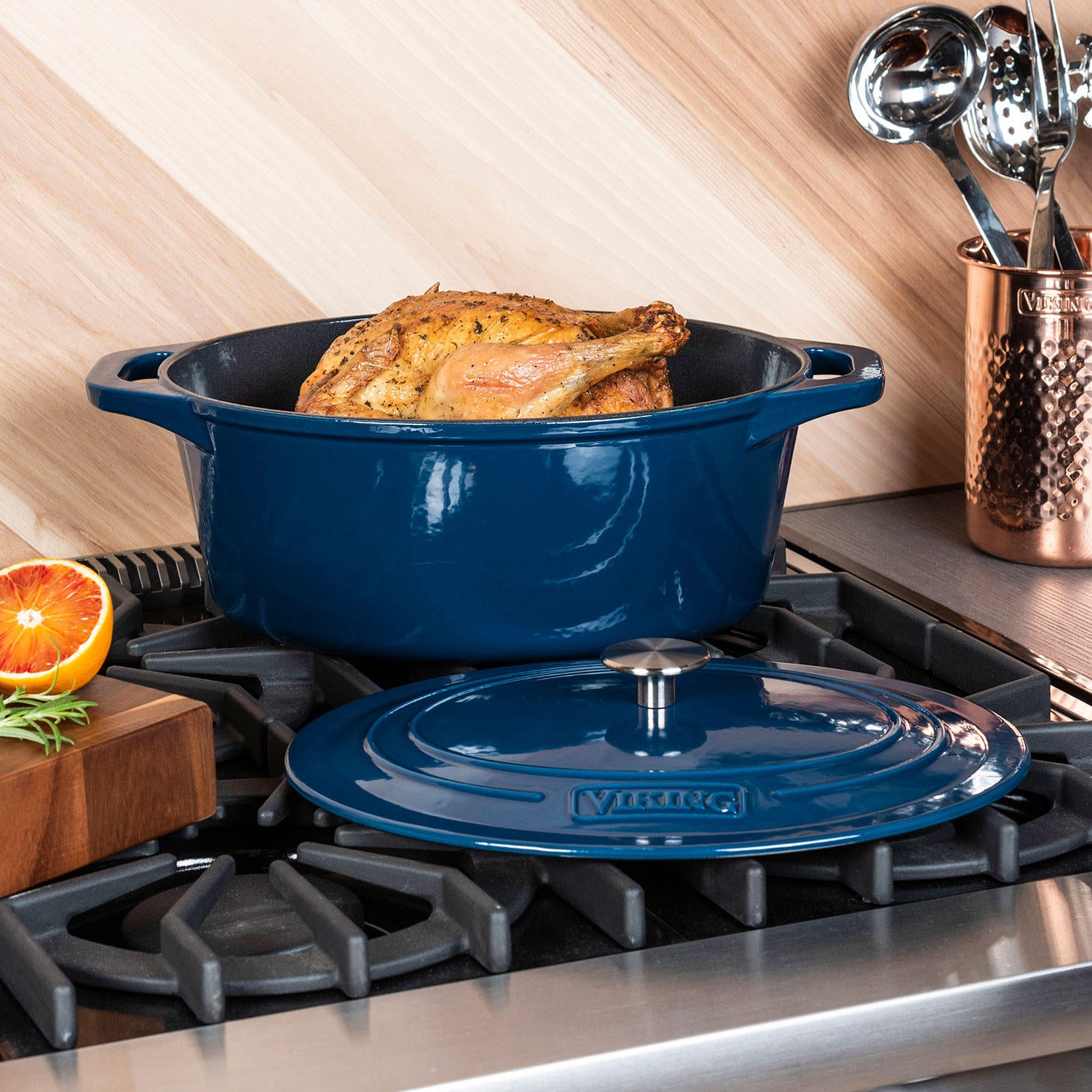 VIKING 7 QT ENAMEL COATED DUTCH OVEN/ROASTER – Viking Cooking School