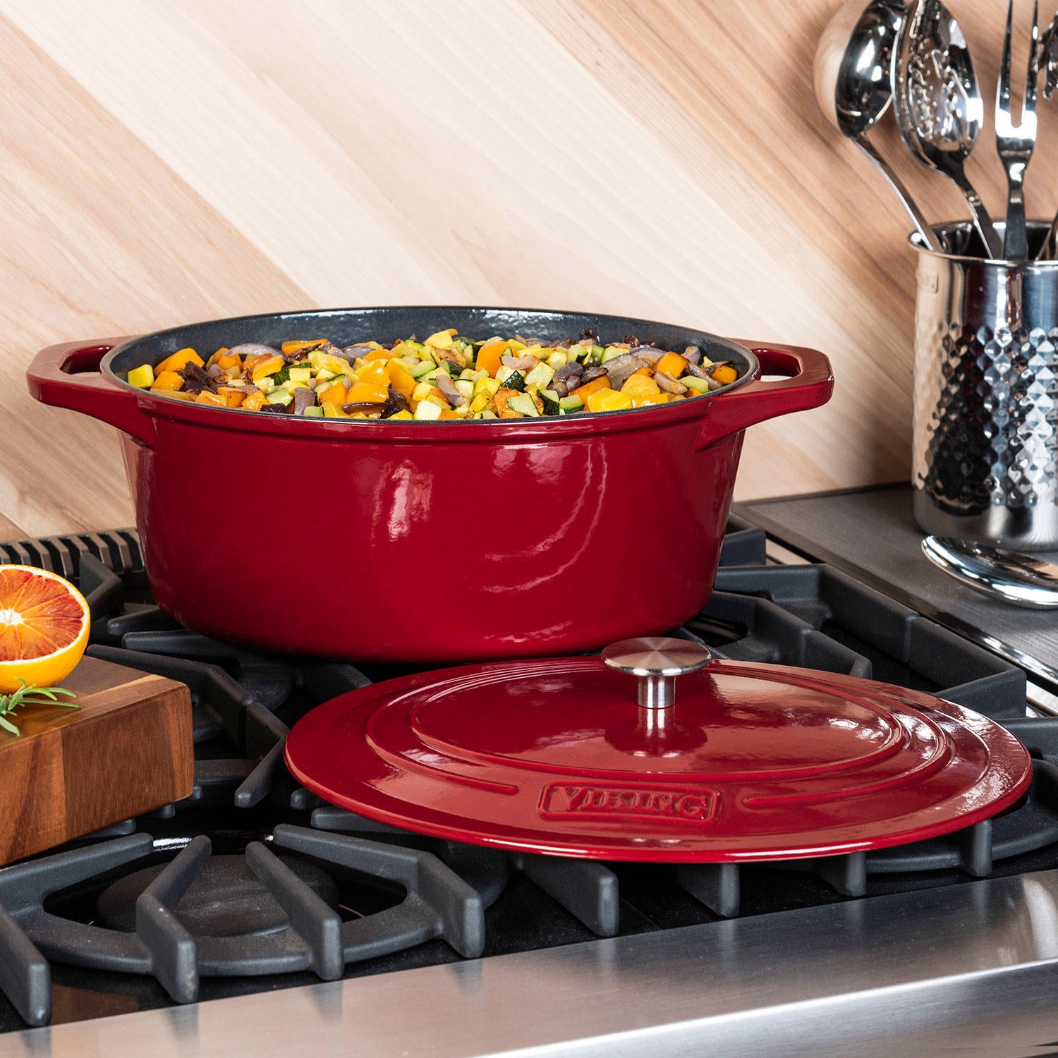 VIKING 7 QT ENAMEL COATED DUTCH OVEN/ROASTER – Viking Cooking School